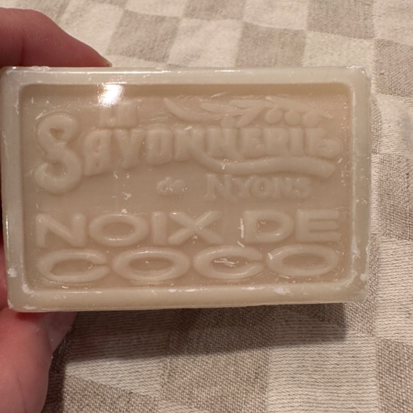 2 Bars French Coconut Soap -Imported from France  ****TWO BARS FOR $15****** - Picture 3 of 3